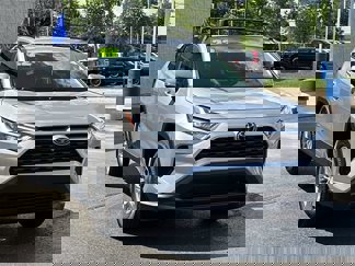 Used 2022 Toyota RAV4 XLE image 1