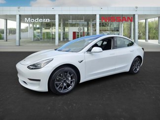 Used 2019 Tesla Model 3 Mid Range image 1