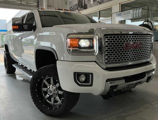 Used 2016 GMC Sierra 2500 Denali w/ Duramax Plus Package image 1