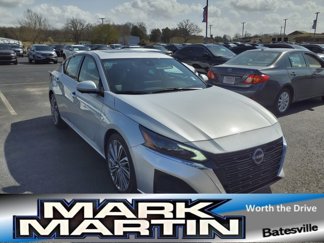 Used 2023 Nissan Altima 2.5 SL image 1