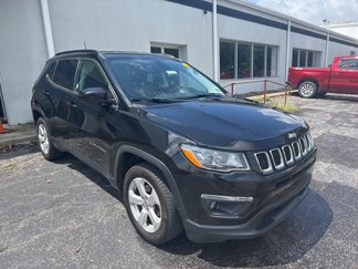 Used 2019 Jeep Compass Latitude w/ Cold Weather Group image 1