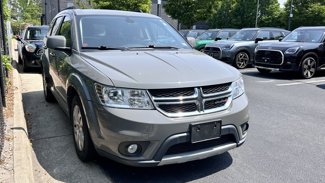 Used 2019 Dodge Journey SE image 1