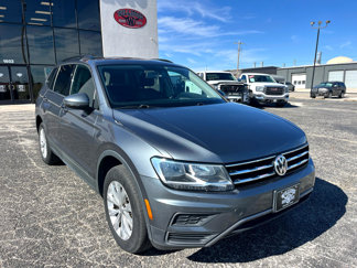 Used 2020 Volkswagen Tiguan S image 1