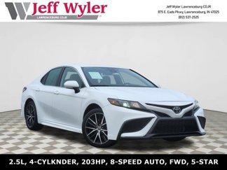 Used 2023 Toyota Camry SE image 1