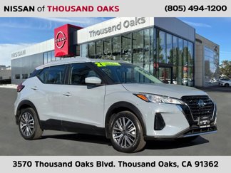 Used 2021 Nissan Kicks SV image 1