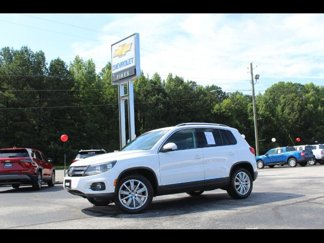 Used 2013 Volkswagen Tiguan S image 1