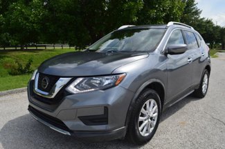 Used 2018 Nissan Rogue SV image 1