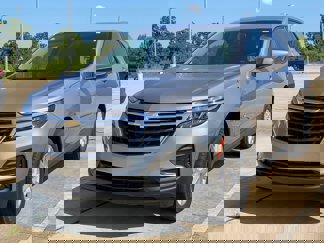 Used 2023 Chevrolet Equinox LS image 1