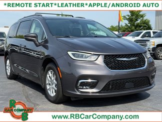 Used 2022 Chrysler Pacifica Touring-L image 1