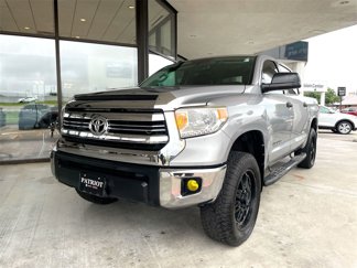 Used 2016 Toyota Tundra SR5 image 1