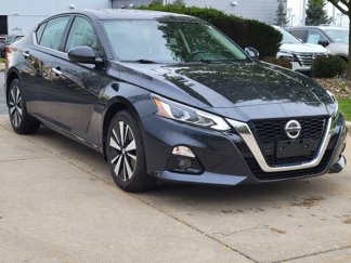 Used 2020 Nissan Altima 2.5 SL image 1