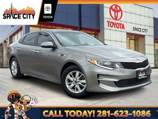 Used 2018 Kia Optima LX image 1