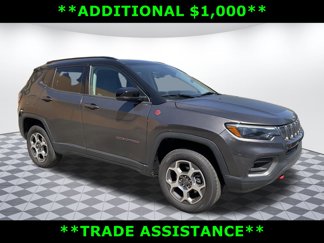Used 2022 Jeep Compass Trailhawk w/ Trailhawk Elite Group image 1