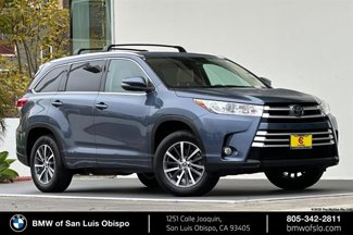 Used 2017 Toyota Highlander SE image 1