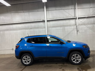 New 2025 Jeep Compass Latitude image 1