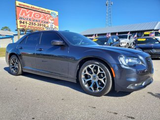 Used 2017 Chrysler 300 S image 1