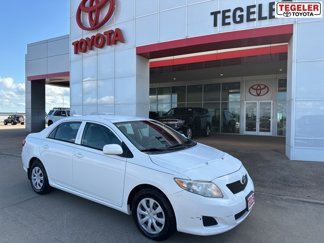 Used 2010 Toyota Corolla LE image 1