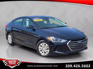 Used 2017 Hyundai Elantra SE image 1