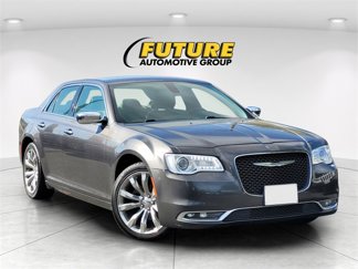 Used 2018 Chrysler 300 Limited image 1
