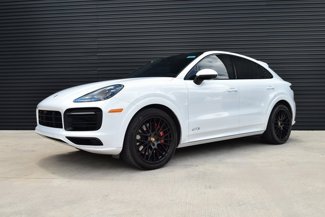 Used 2022 Porsche Cayenne GTS image 1