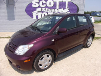 Used 2005 Scion xA image 1