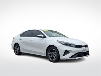 Used 2023 Kia Forte LXS w/ LXS Technology Package image 1