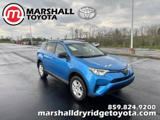 Used 2017 Toyota RAV4 LE image 1