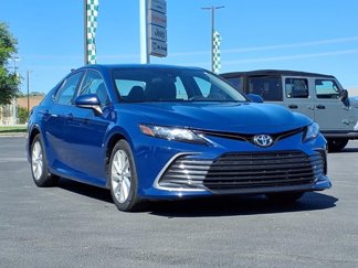 Used 2023 Toyota Camry LE image 1