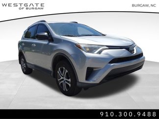 Used 2018 Toyota RAV4 LE image 1