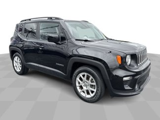 Used 2019 Jeep Renegade Latitude image 1