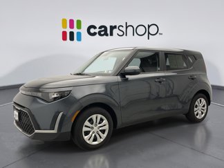 Used 2024 Kia Soul LX image 1