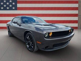 Used 2018 Dodge Challenger SXT w/ Blacktop Package image 1