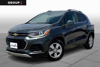 Used 2017 Chevrolet Trax LT w/ LT Convenience Package image 1