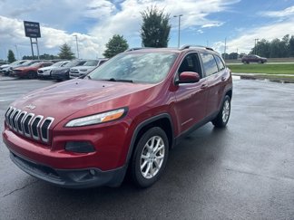 Used 2017 Jeep Cherokee Latitude image 1