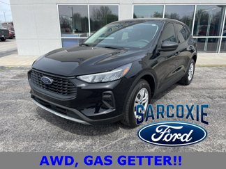 Used 2023 Ford Escape AWD image 1