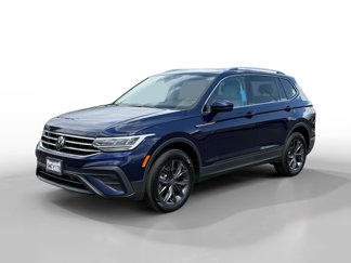 Certified 2024 Volkswagen Tiguan SE image 1