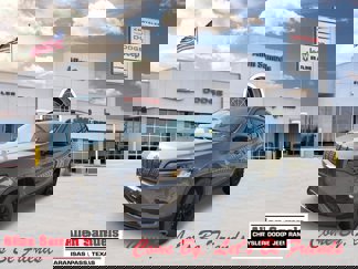 Used 2023 Jeep Cherokee Altitude Lux image 1