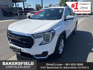 Used 2022 GMC Terrain SLE w/ Driver Convenience Package image 1