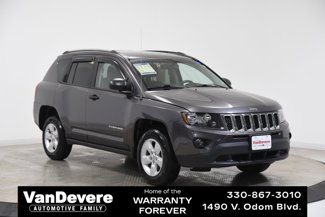 Used 2017 Jeep Compass Sport image 1