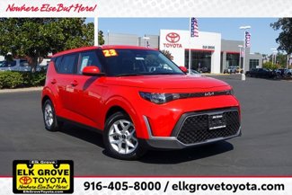 Used 2023 Kia Soul LX w/ LX Technology Package image 1