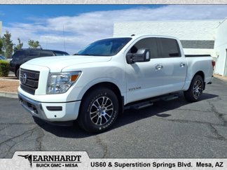 Used 2021 Nissan Titan SV image 1