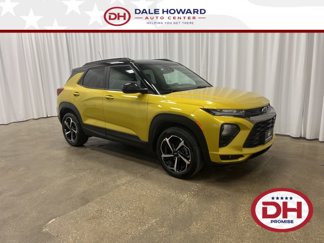 Used 2023 Chevrolet TrailBlazer RS w/ Sun and Liftgate Package image 1