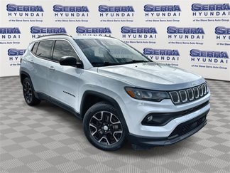Used 2022 Jeep Compass Latitude w/ Sun and Sound Group image 1