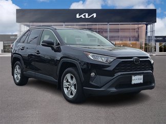 Used 2019 Toyota RAV4 XLE image 1