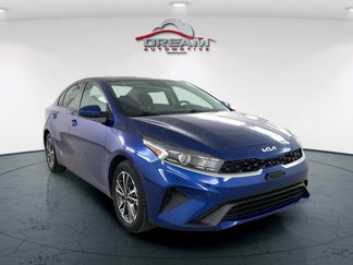 Used 2023 Kia Forte LXS image 1