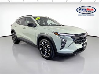 Used 2024 Chevrolet Trax RS w/ Driver Confidence Package image 1