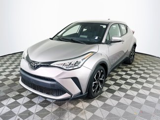Used 2020 Toyota C-HR XLE image 1