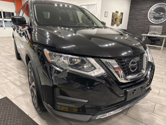 Used 2017 Nissan Rogue S image 1