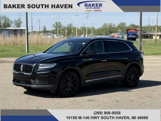 Used 2020 Lincoln Nautilus Reserve image 1