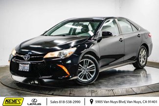 Used 2016 Toyota Camry SE image 1